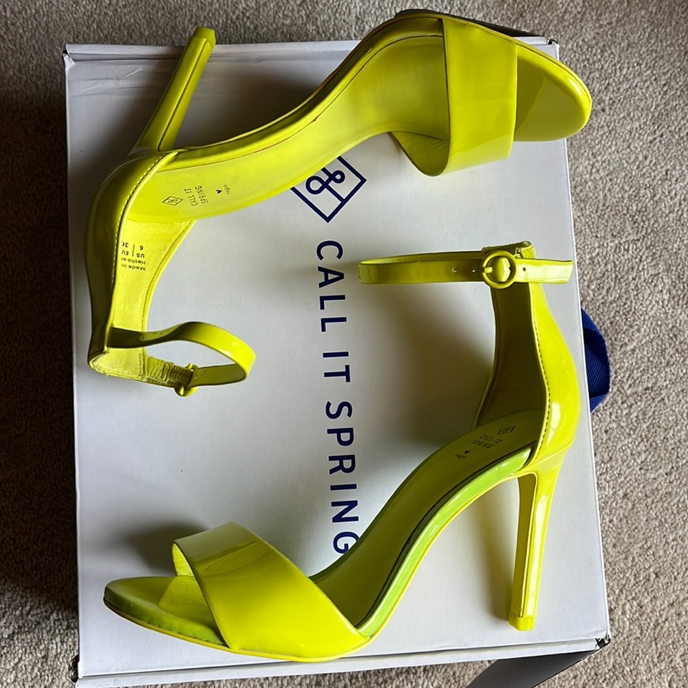 Fluorescent Heels